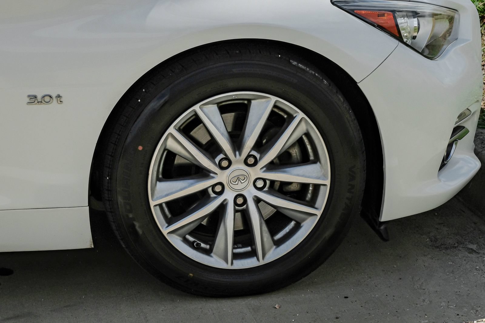 Used 2016 INFINITI Q50 3.0t Premium w/ Cargo Package RWD image 55
