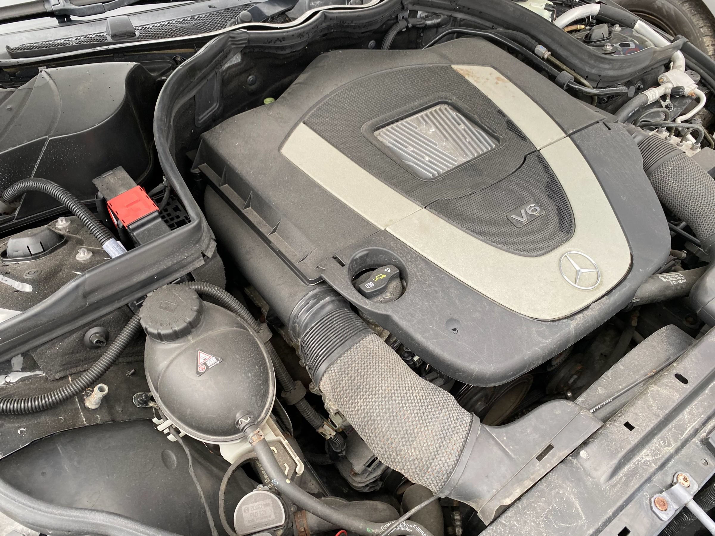 Used 2011 Mercedes-Benz C 300 4MATIC Sedan image 31