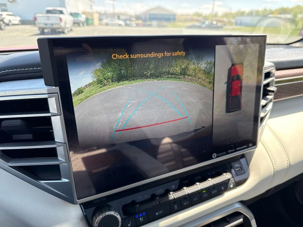 Used 2023 Toyota Tundra Capstone AWD/4WD image 29