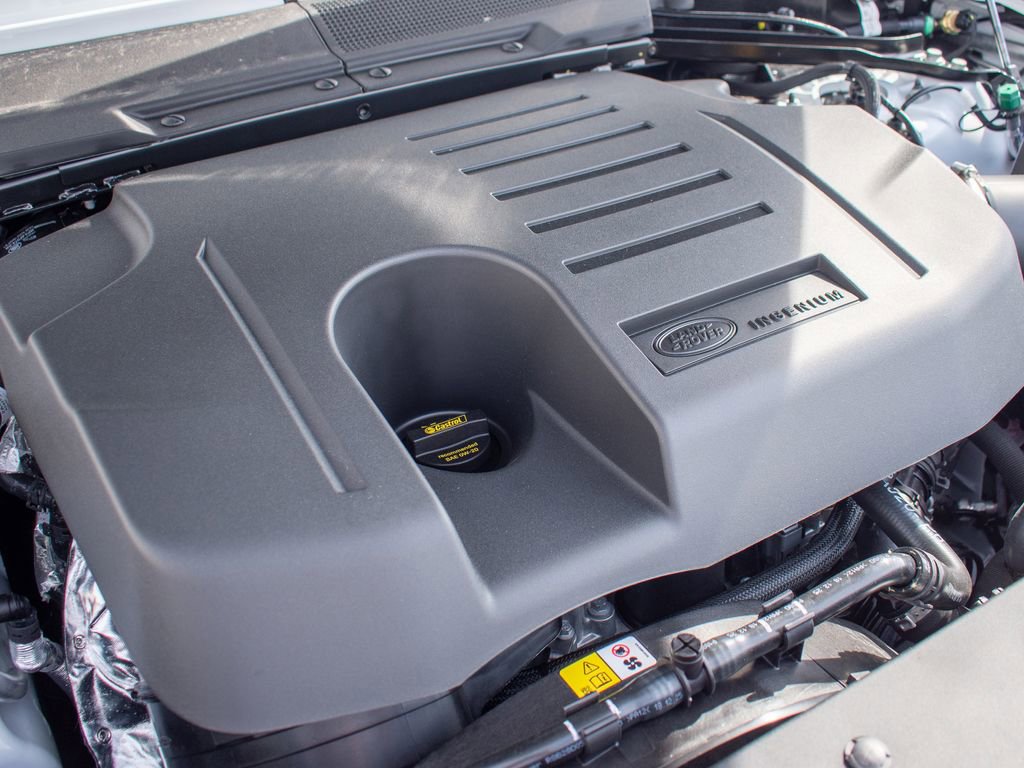 New 2026 Land Rover Defender 110 X-Dynamic SE image 24