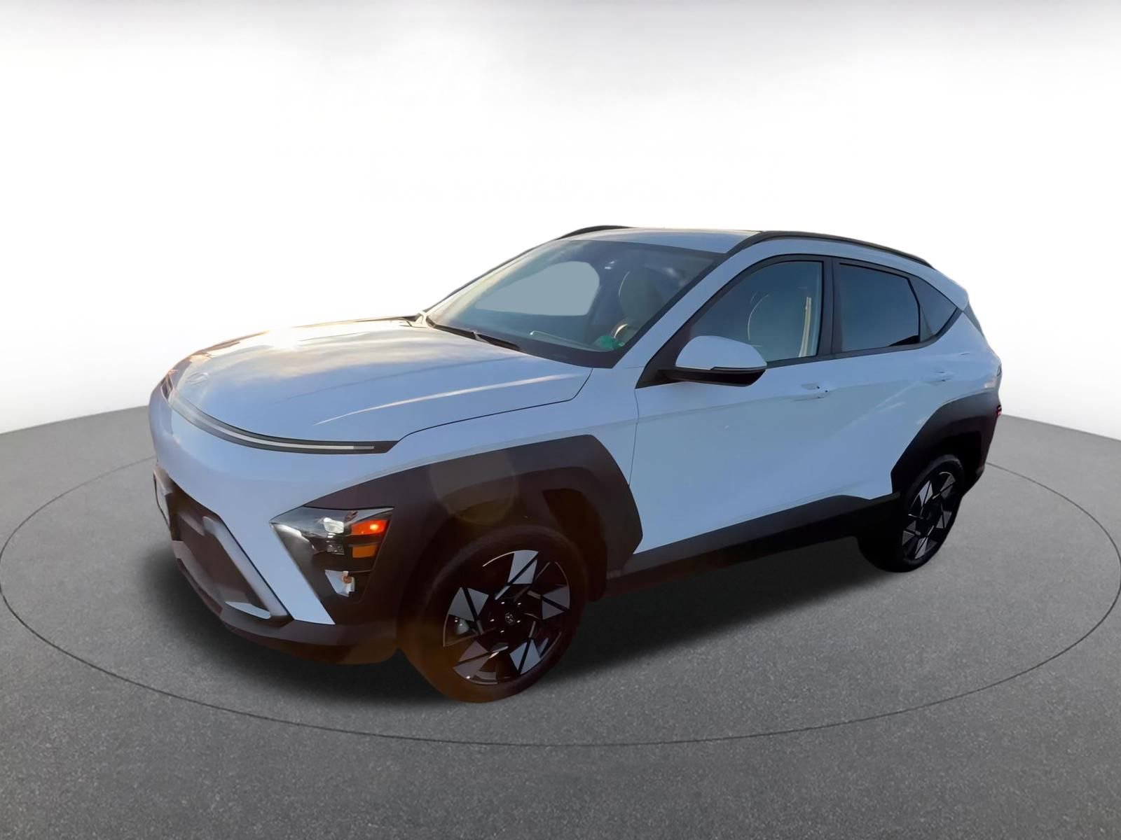Used 2025 Hyundai Kona SEL image 8