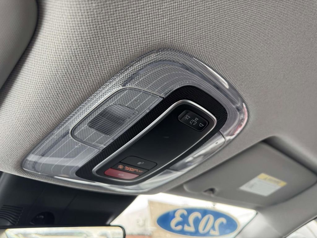 Certified 2023 Hyundai Elantra SEL image 29