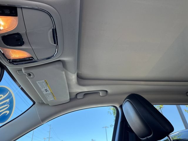 Used 2016 Jeep Cherokee Limited AWD/4WD image 25