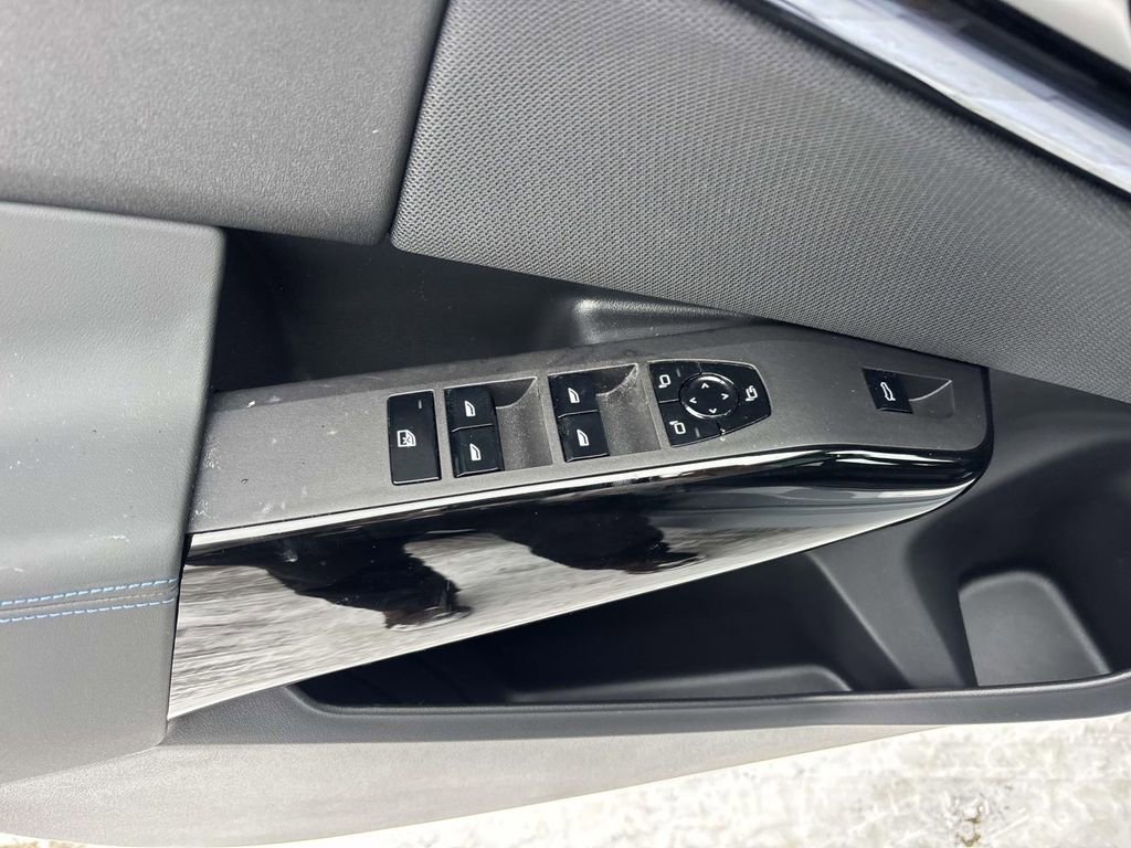 New 2026 BMW X3 xDrive30 w/ M Sport Package image 13