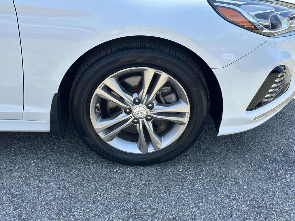 Used 2019 Hyundai Sonata Limited w/ Ultimate Package 04 image 10