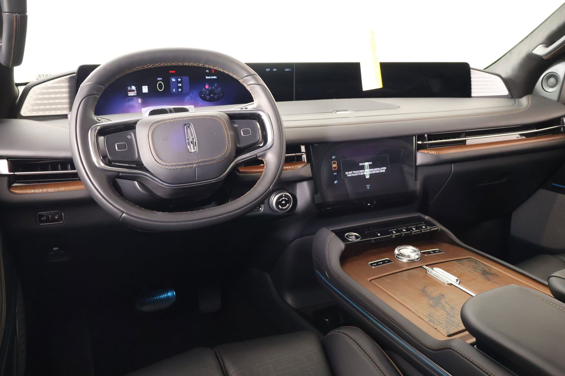 New 2026 Lincoln Navigator Black Label AWD/4WD image 2