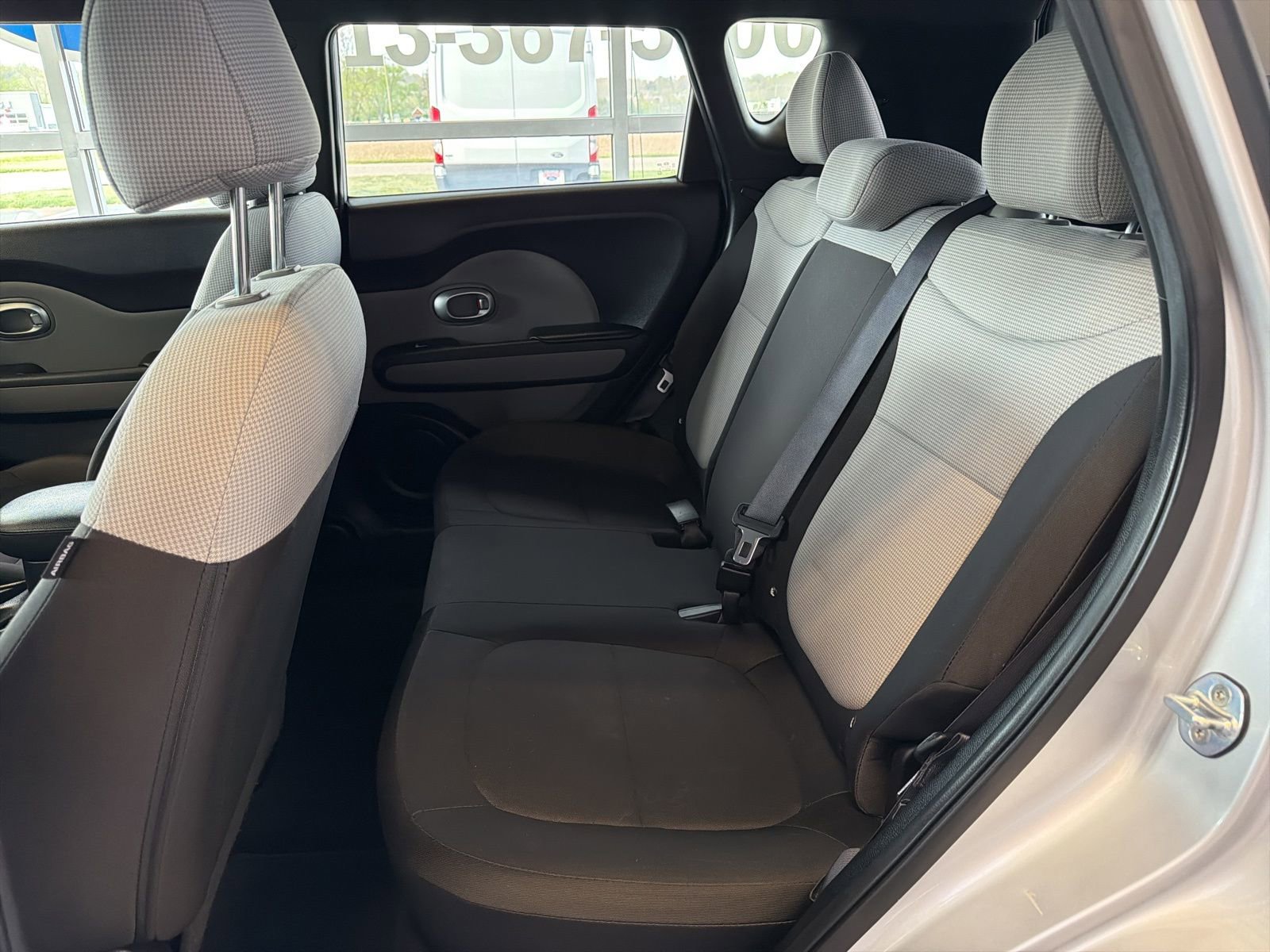 Used 2018 Kia Soul FWD image 12