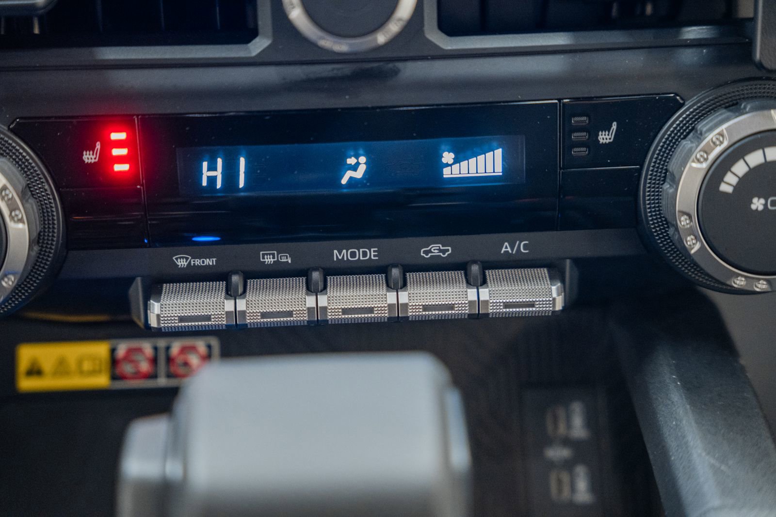 Used 2024 Toyota Tacoma TRD Off-Road image 30