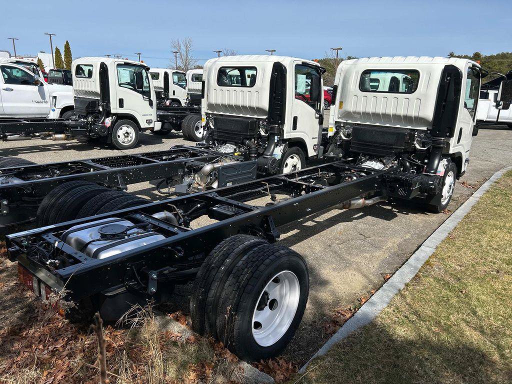 New 2025 Chevrolet Low Cab Forward 5500HG RWD image 3
