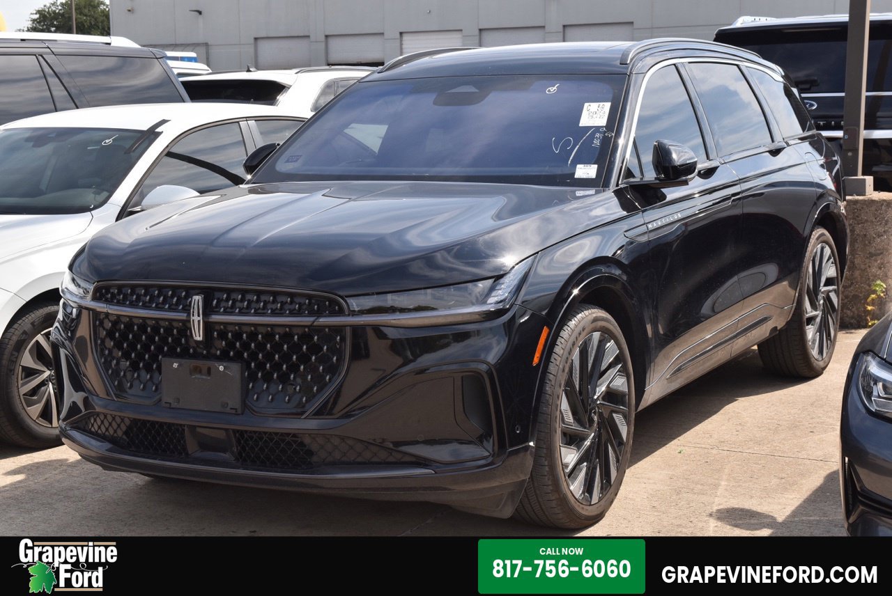 Used 2024 Lincoln Nautilus Black Label w/ Jet Appearance Package (87T)