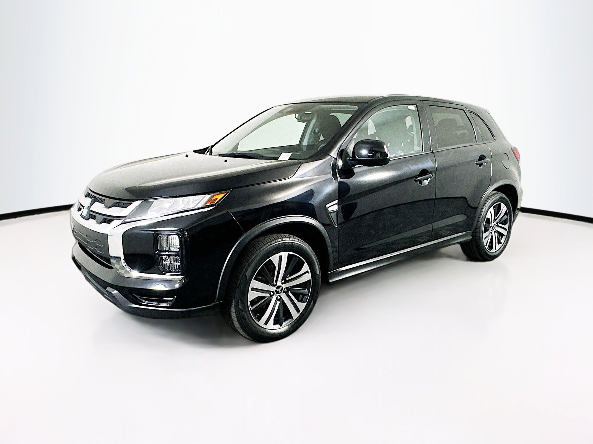 Used 2023 Mitsubishi Outlander Sport ES image 3