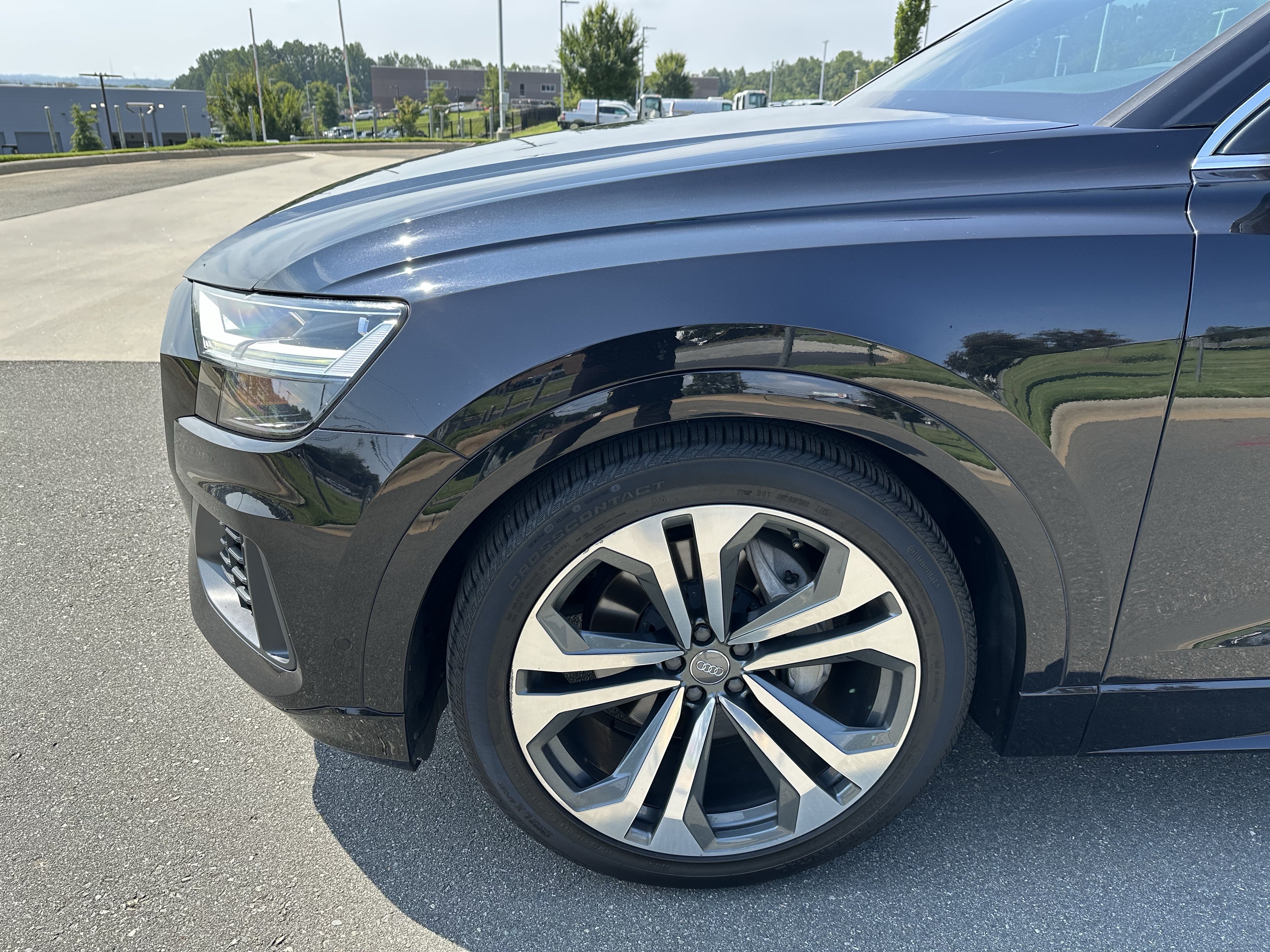 Used 2019 Audi Q8 Premium Plus AWD/4WD image 13