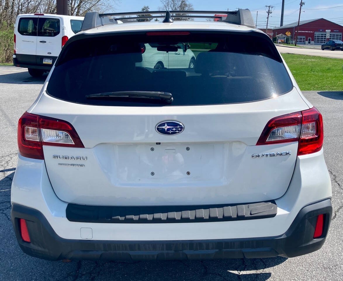 Used 2018 Subaru Outback 2.5i Premium AWD/4WD image 6