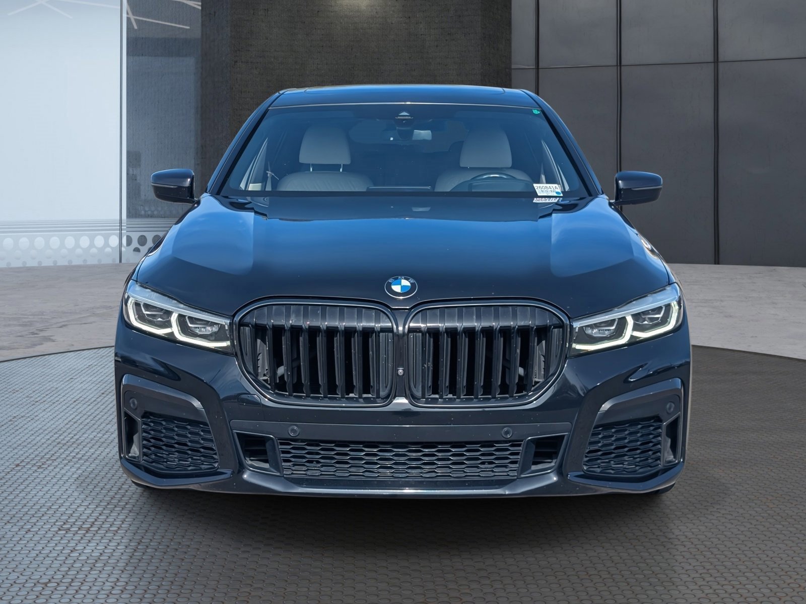 Used 2021 BMW 740i w/ M Sport Package image 9
