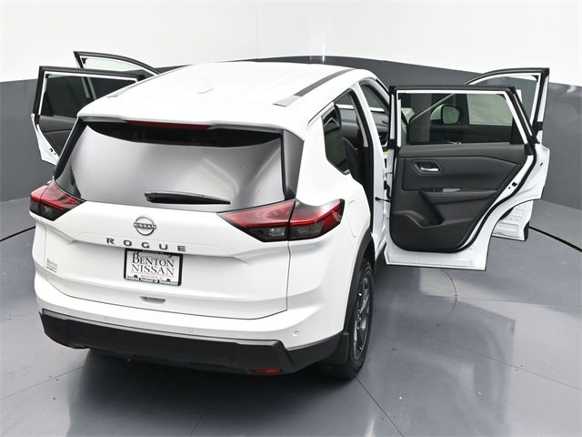 New 2026 Nissan Rogue SV image 45