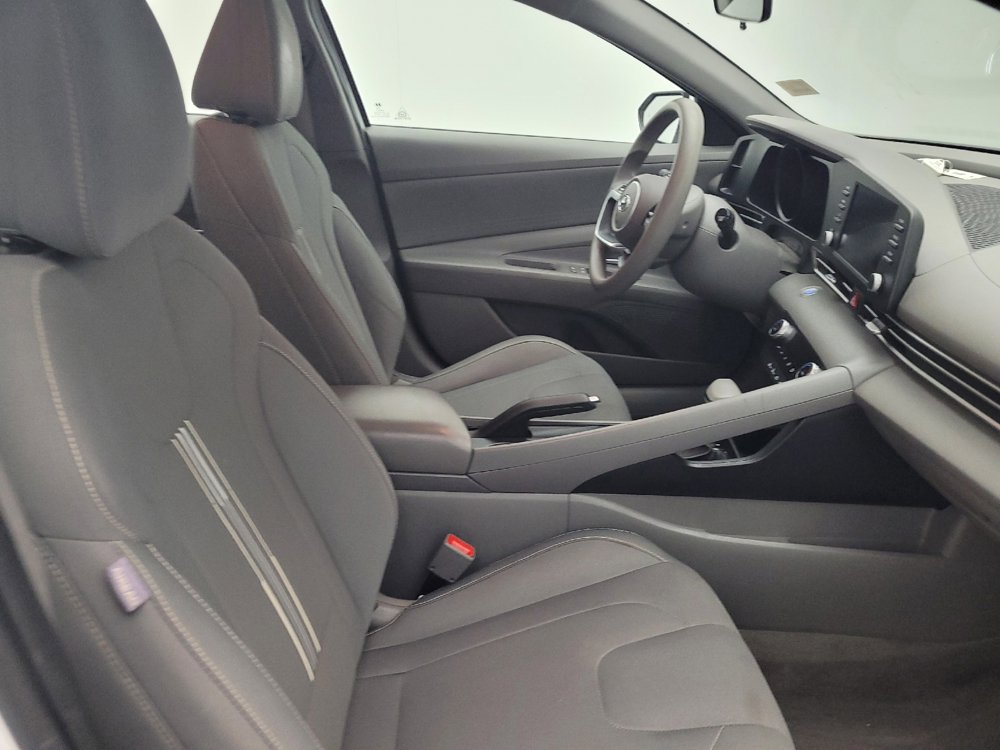 Used 2021 Hyundai Elantra SEL image 21
