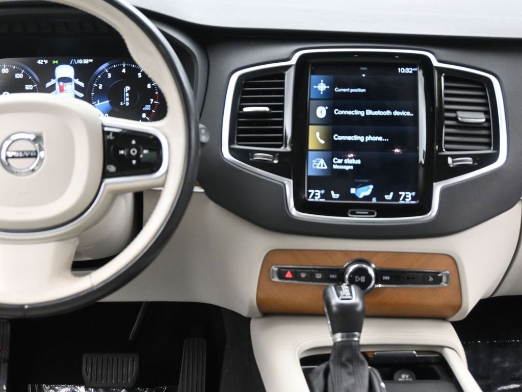 Used 2021 Volvo XC90 T6 Momentum w/ Advanced Package image 13