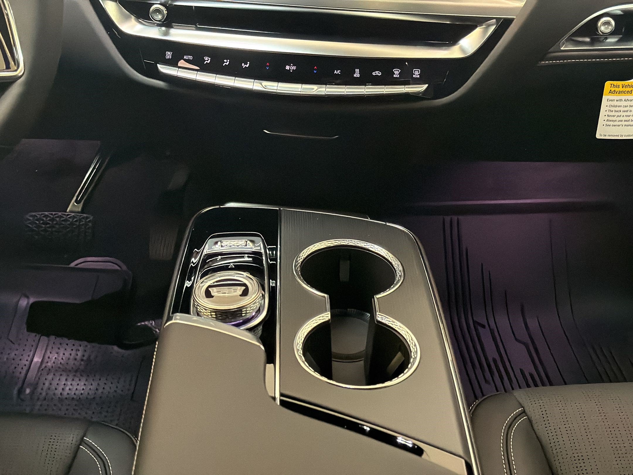 New 2026 Cadillac Lyriq Sport AWD/4WD image 24