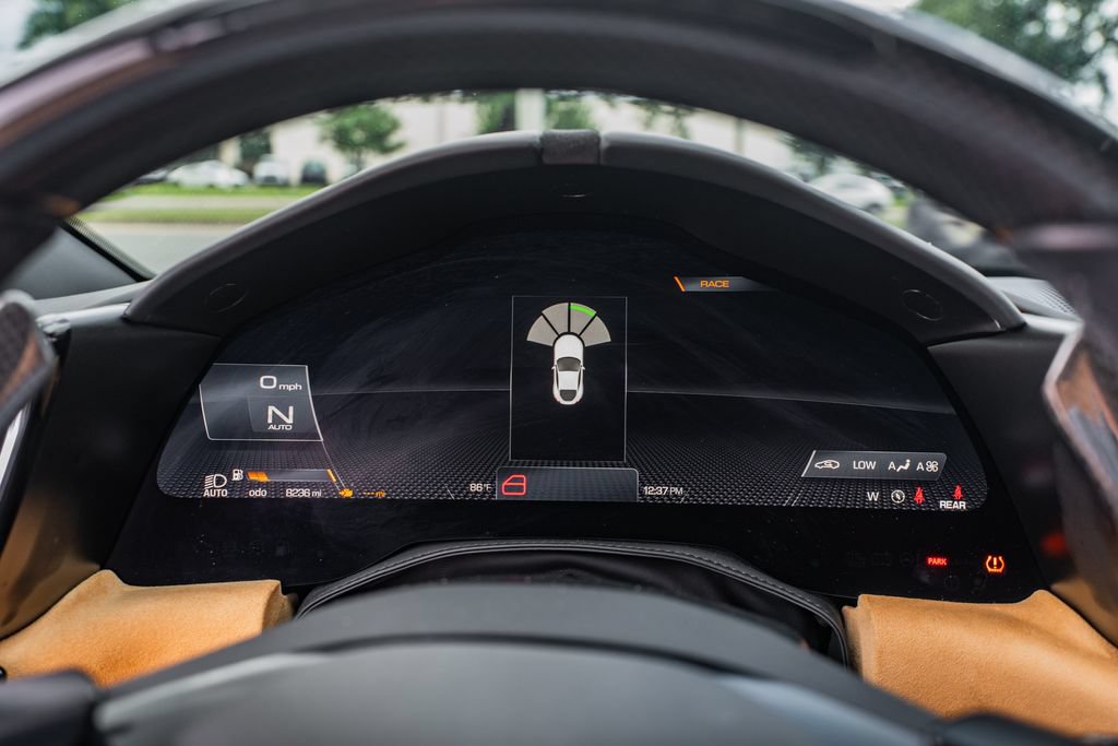 Used 2022 Ferrari Roma RWD image 29