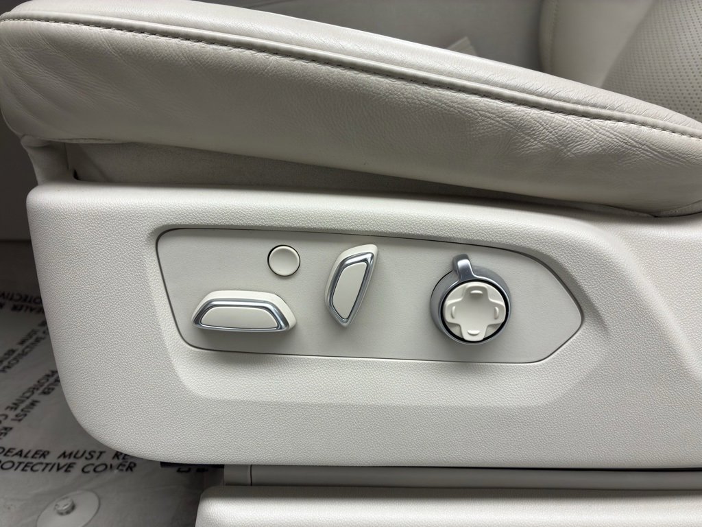 Used 2023 Cadillac Escalade Sport Platinum image 22