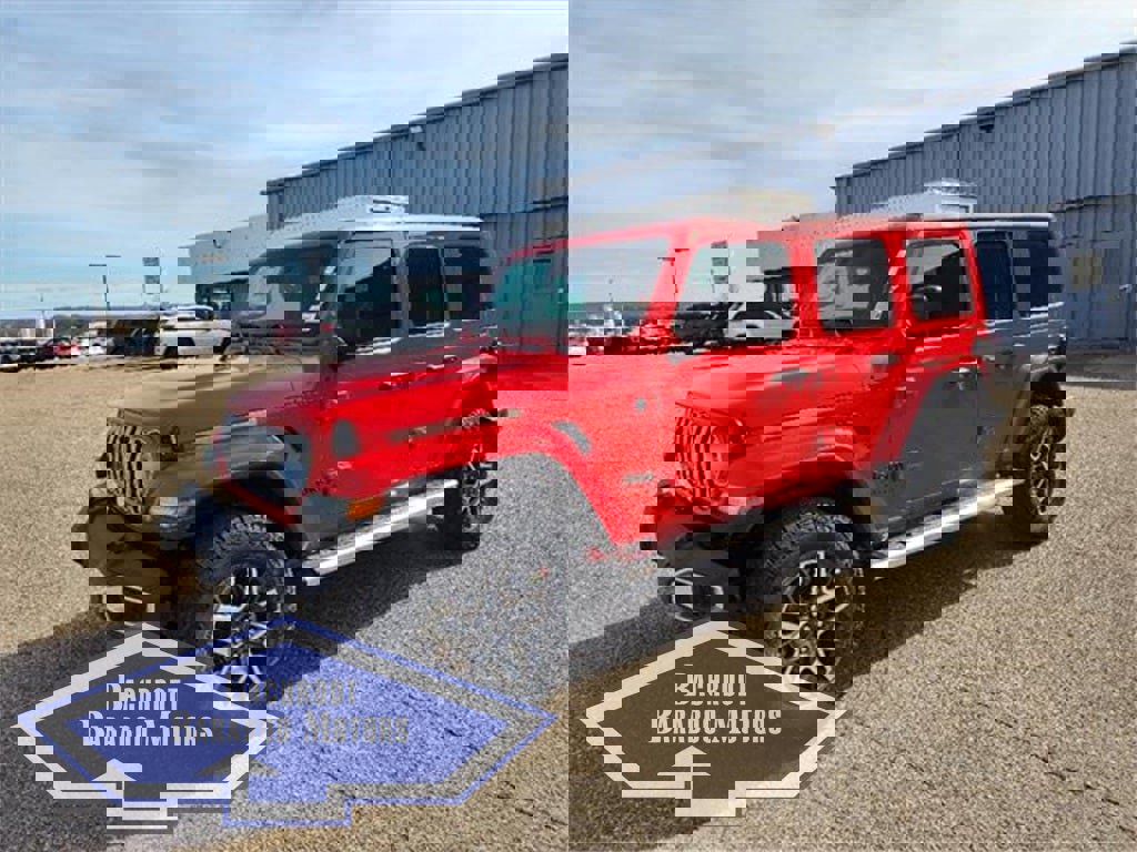 New 2025 Jeep Wrangler Unlimited Sahara w/ Dual Top Group image 12