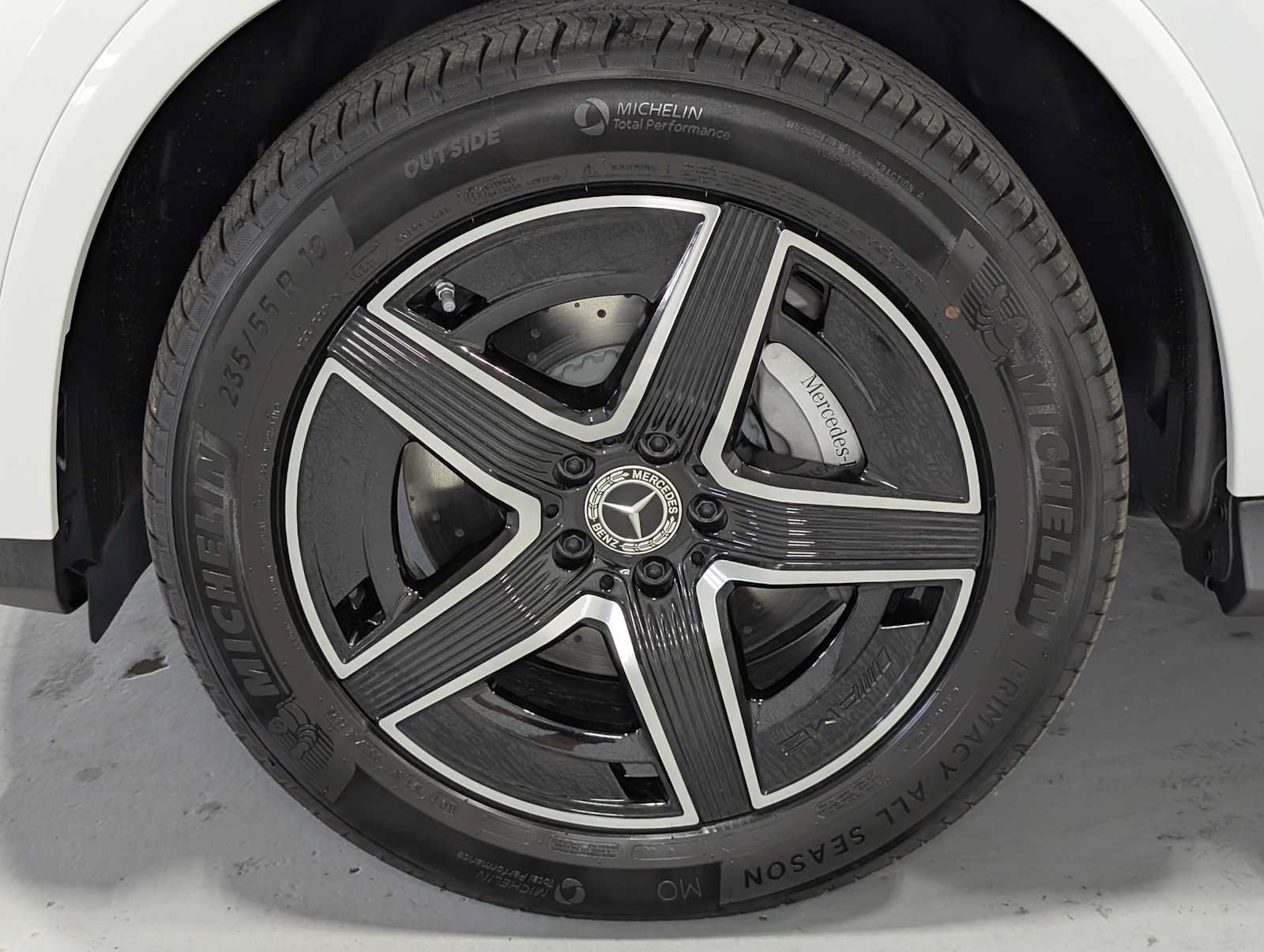 New 2027 Mercedes-Benz GLC 300 4MATIC image 3