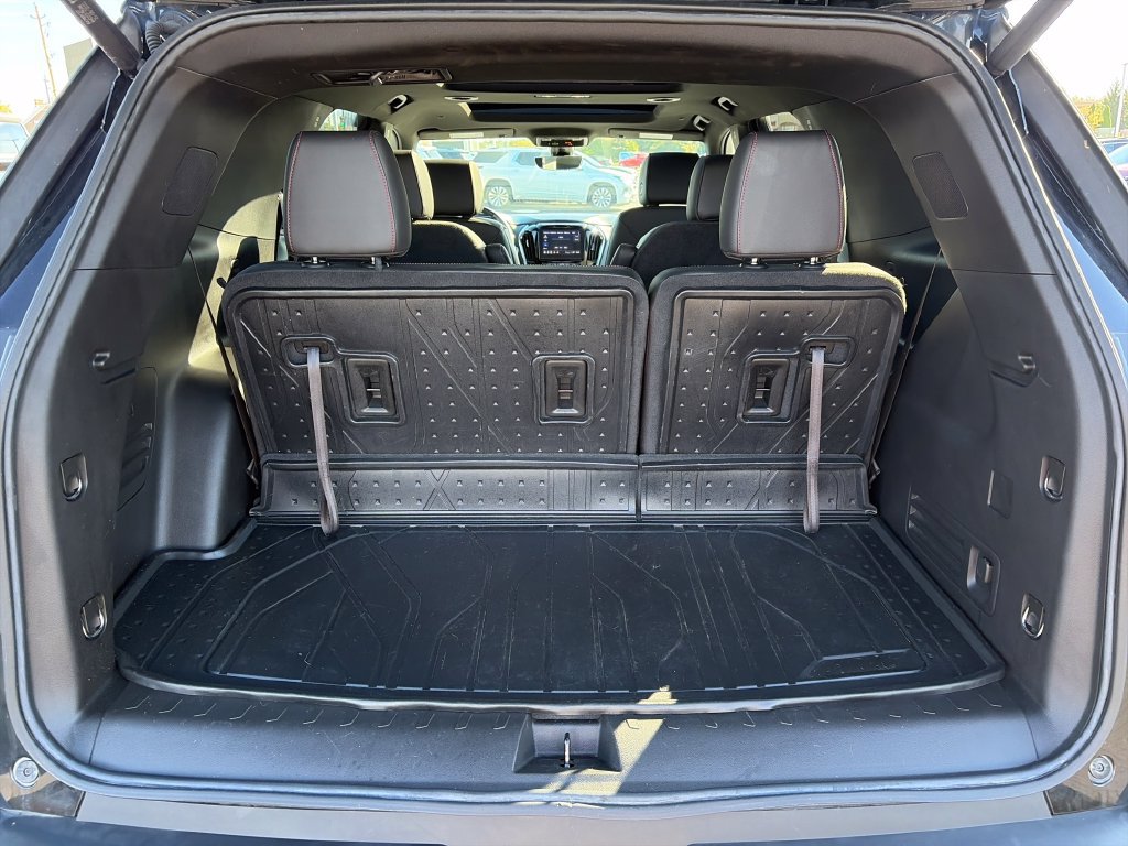 Used 2023 Chevrolet Traverse RS w/ LPO, Floor Liner Package AWD/4WD image 7