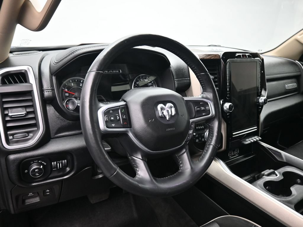 Used 2020 RAM 1500 Laramie AWD/4WD image 13