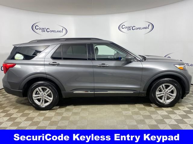 Used 2022 Ford Explorer XLT w/ Equipment Group 202A image 9