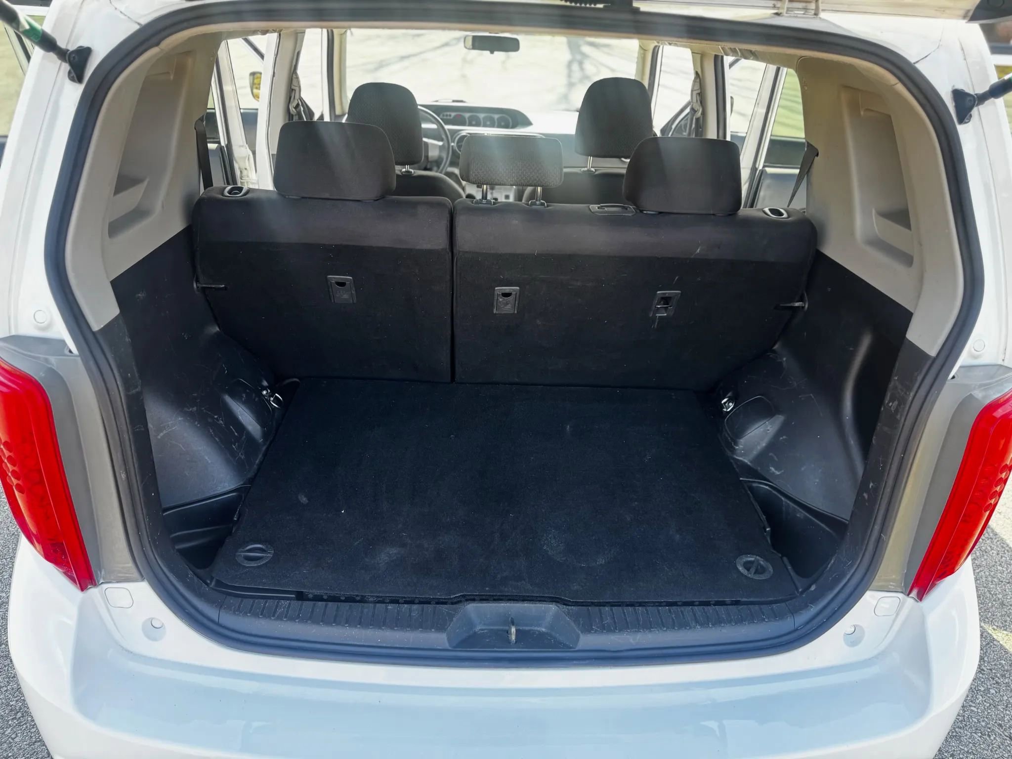 Used 2010 Scion xB image 19