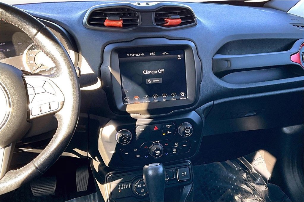 Used 2021 Jeep Renegade Trailhawk image 6