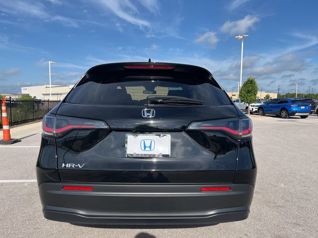 Certified 2026 Honda HR-V LX image 5