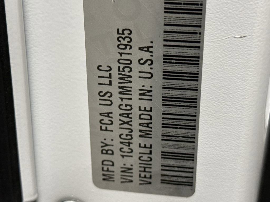 Used 2021 Jeep Wrangler Sport image 27