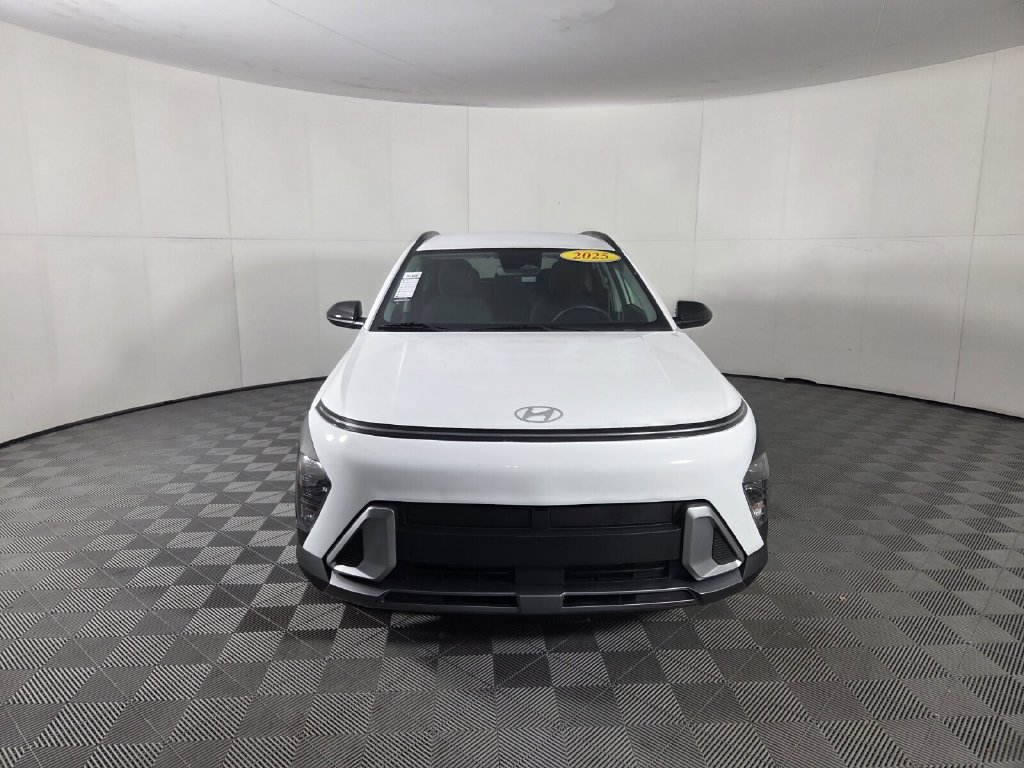 Used 2026 Hyundai Kona SEL Sport FWD image 3