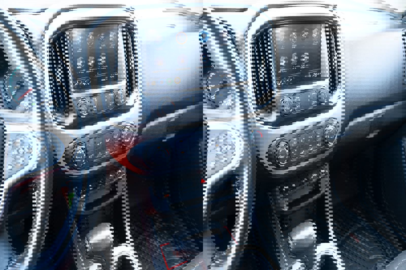 Used 2021 Chevrolet Colorado LT w/ Fleet Safety Package image 2