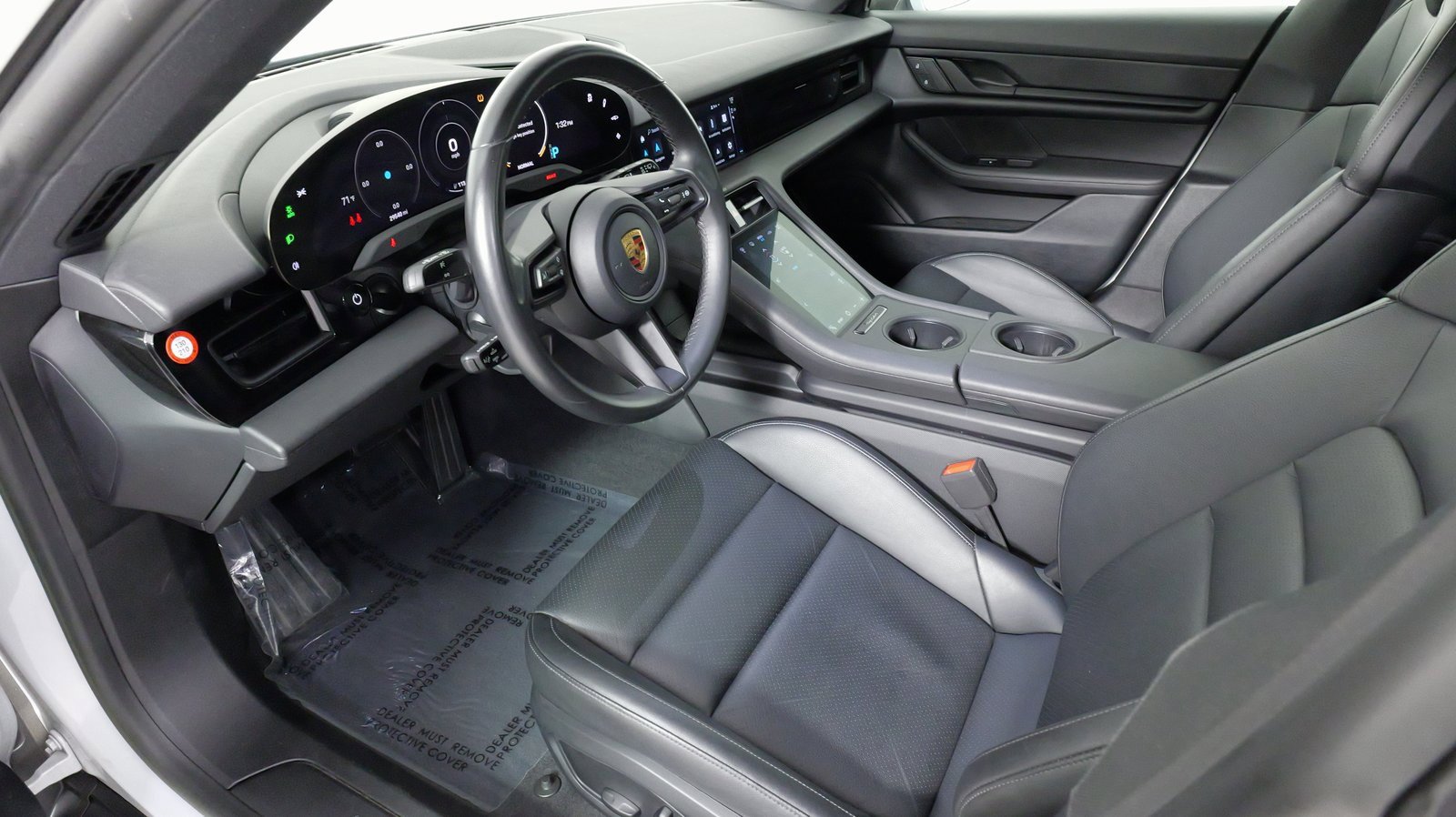 Used 2023 Porsche Taycan 4 Cross Turismo image 29