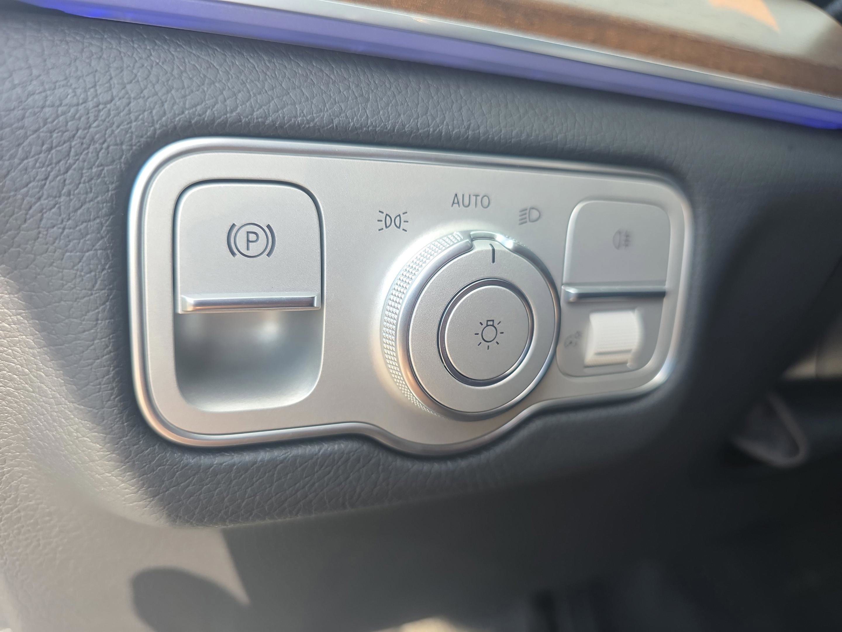 Certified 2025 Mercedes-Benz GLE 580 4MATIC image 34