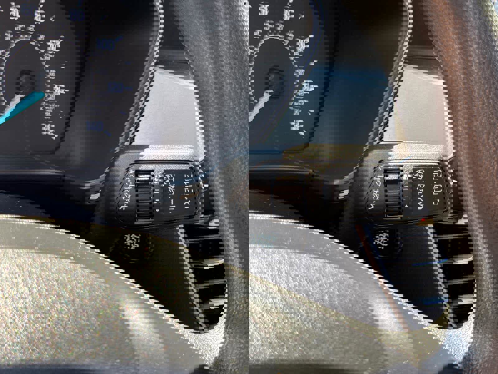 Used 2022 Ford Escape SE image 19