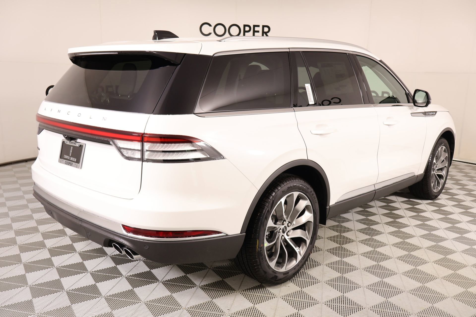 New 2026 Lincoln Aviator AWD image 22
