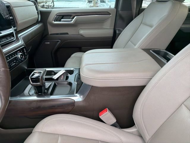 Used 2023 GMC Sierra 1500 SLT w/ SLT Premium Package AWD/4WD image 10