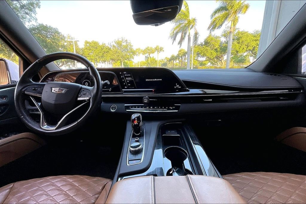 Used 2022 Cadillac Escalade Premium Luxury w/ Touring Package image 6