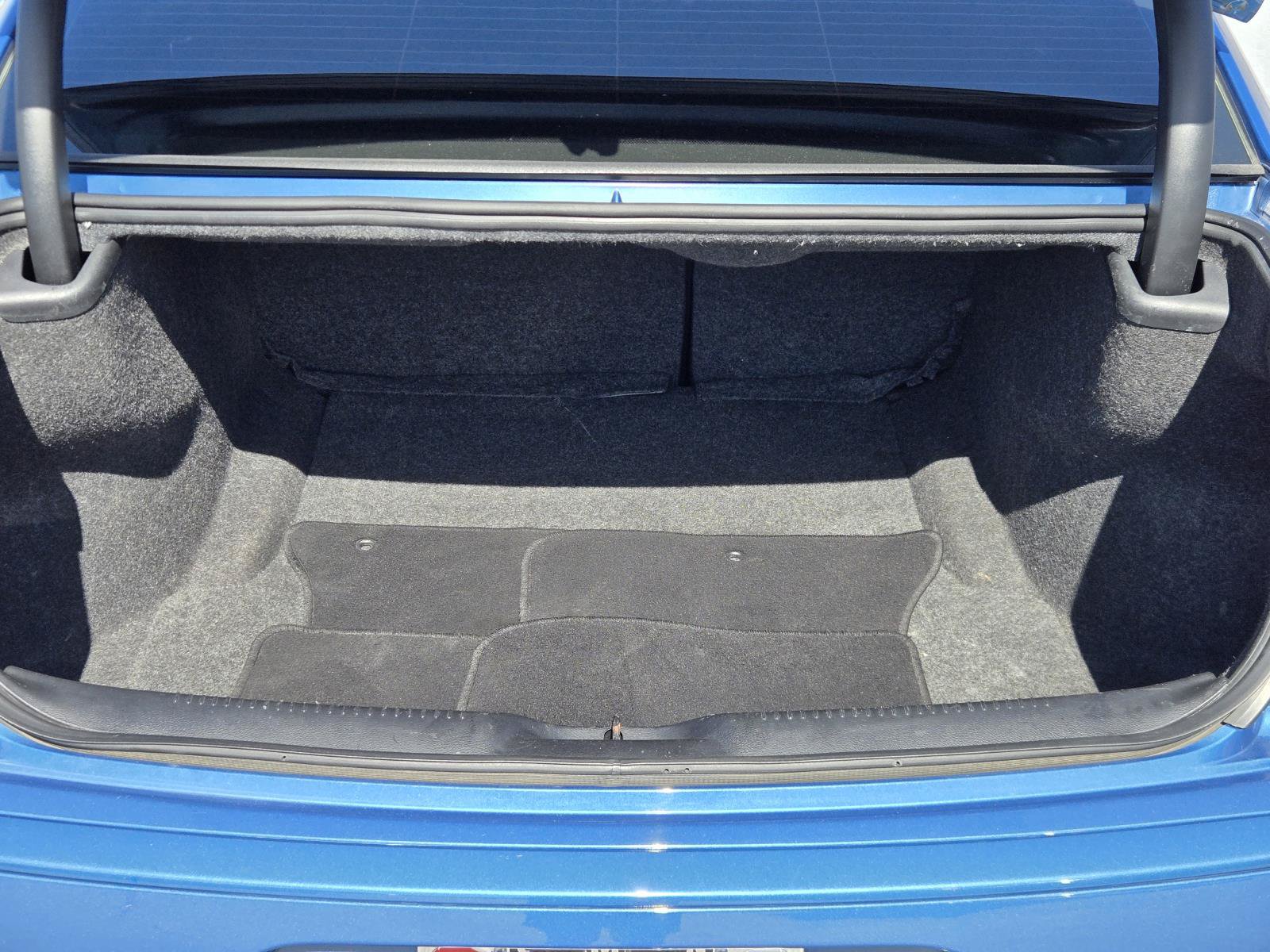 Used 2021 Chrysler 300 Touring w/ Sport Appearance Package RWD image 27