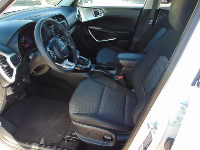 Used 2022 Kia Soul LX FWD image 10