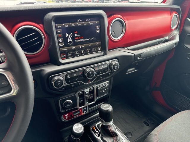 Used 2023 Jeep Gladiator Rubicon w/ Cold Weather Group image 19