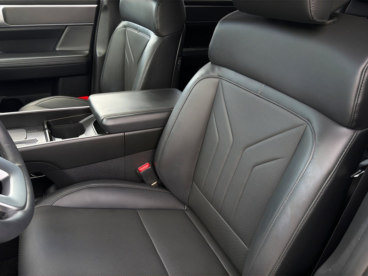 Certified 2025 Hyundai Santa Fe SEL AWD/4WD image 18