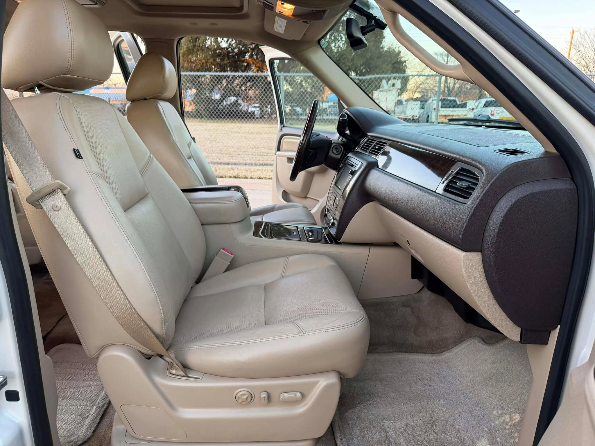 Used 2012 GMC Yukon Denali image 23