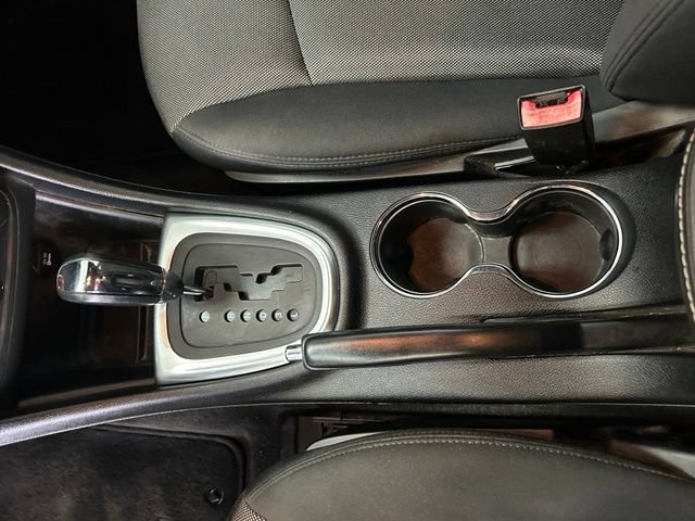 Used 2014 Dodge Avenger SE FWD image 15