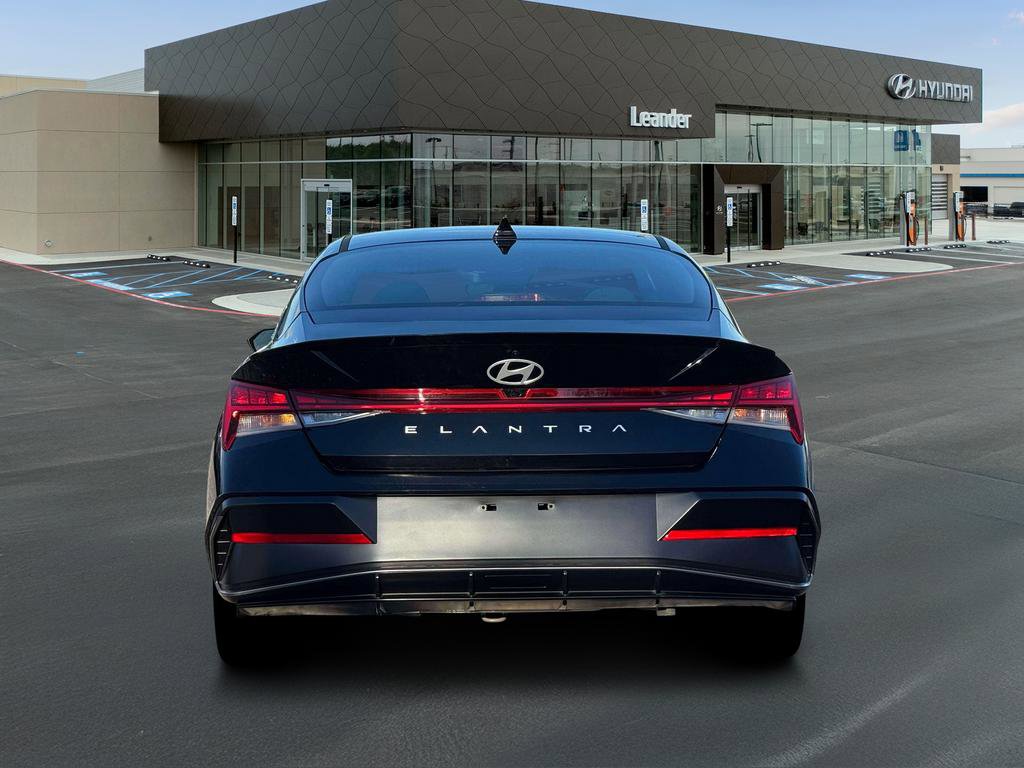 New 2026 Hyundai Elantra SEL Sport image 6