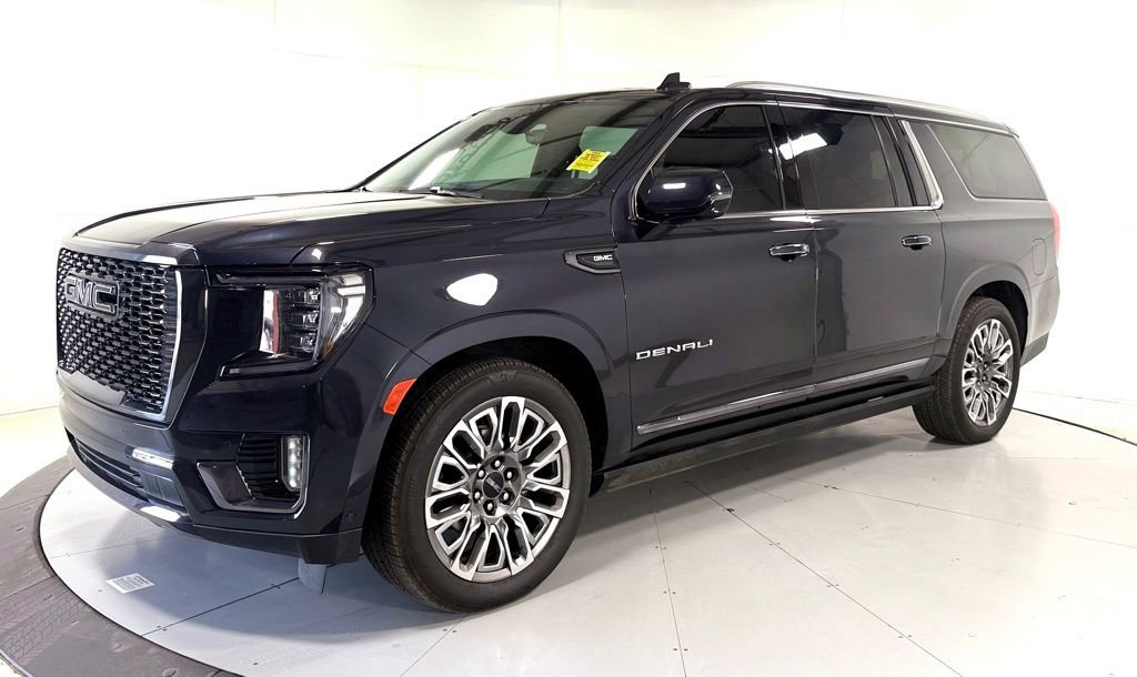 Used 2024 GMC Yukon XL Denali Ultimate image 9