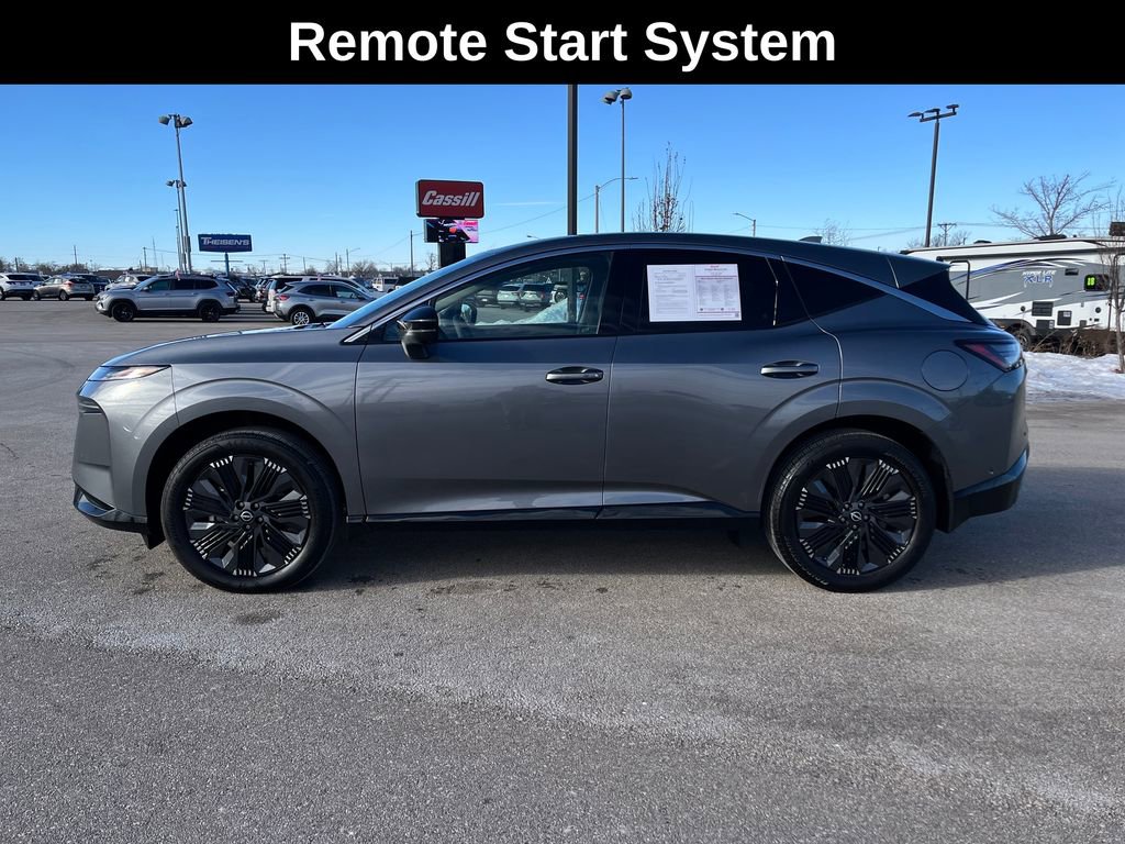 Used 2025 Nissan Murano Platinum w/ Cargo Package image 2